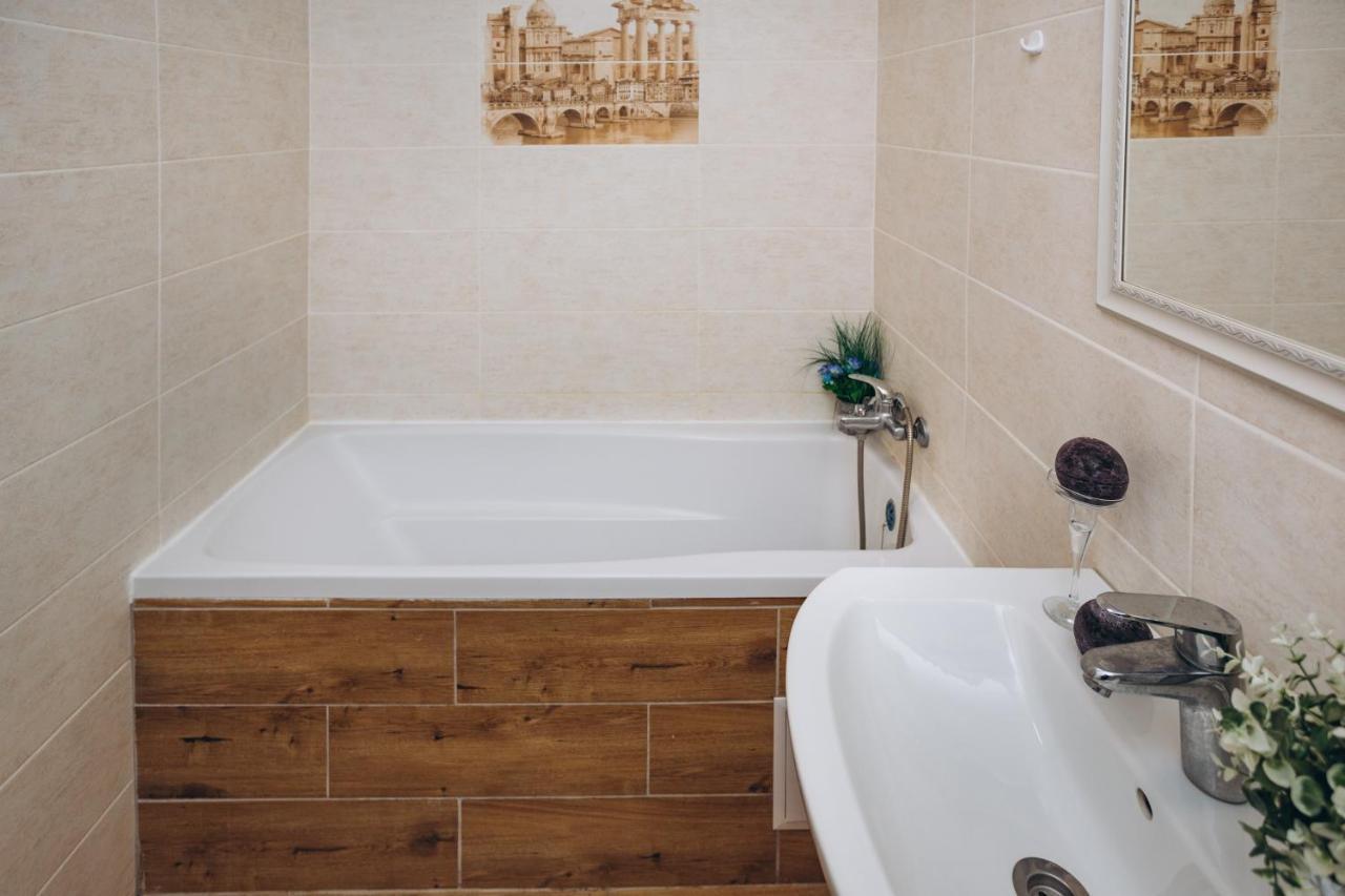 Luxe Apart-Hotel Near Lavina New Building 1 Floor 수미 외부 사진
